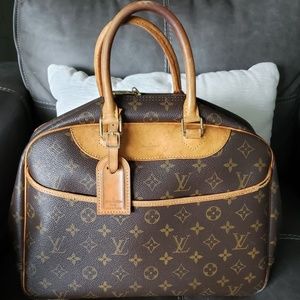 Vintage Louis Vuitton Deauville